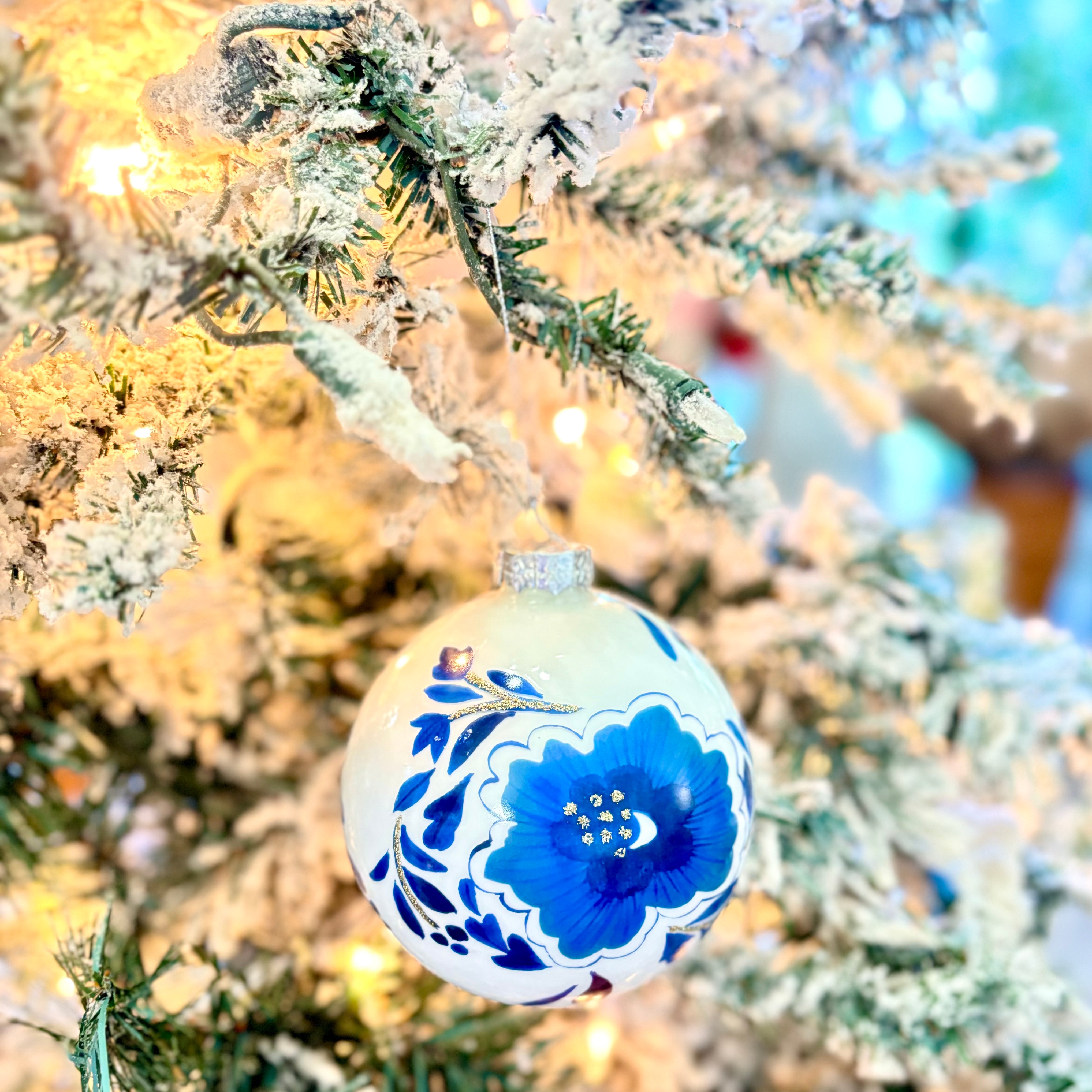 Flowering Chinoiserie Glass Ball Ornament Blue White