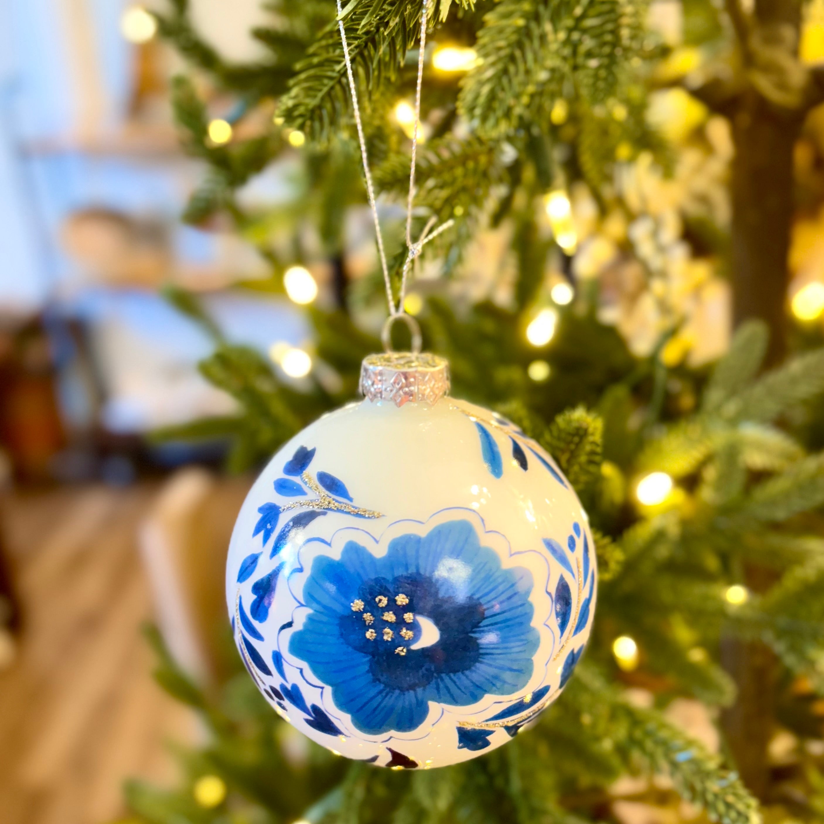 Flowering Chinoiserie Glass Ball Ornament Blue White