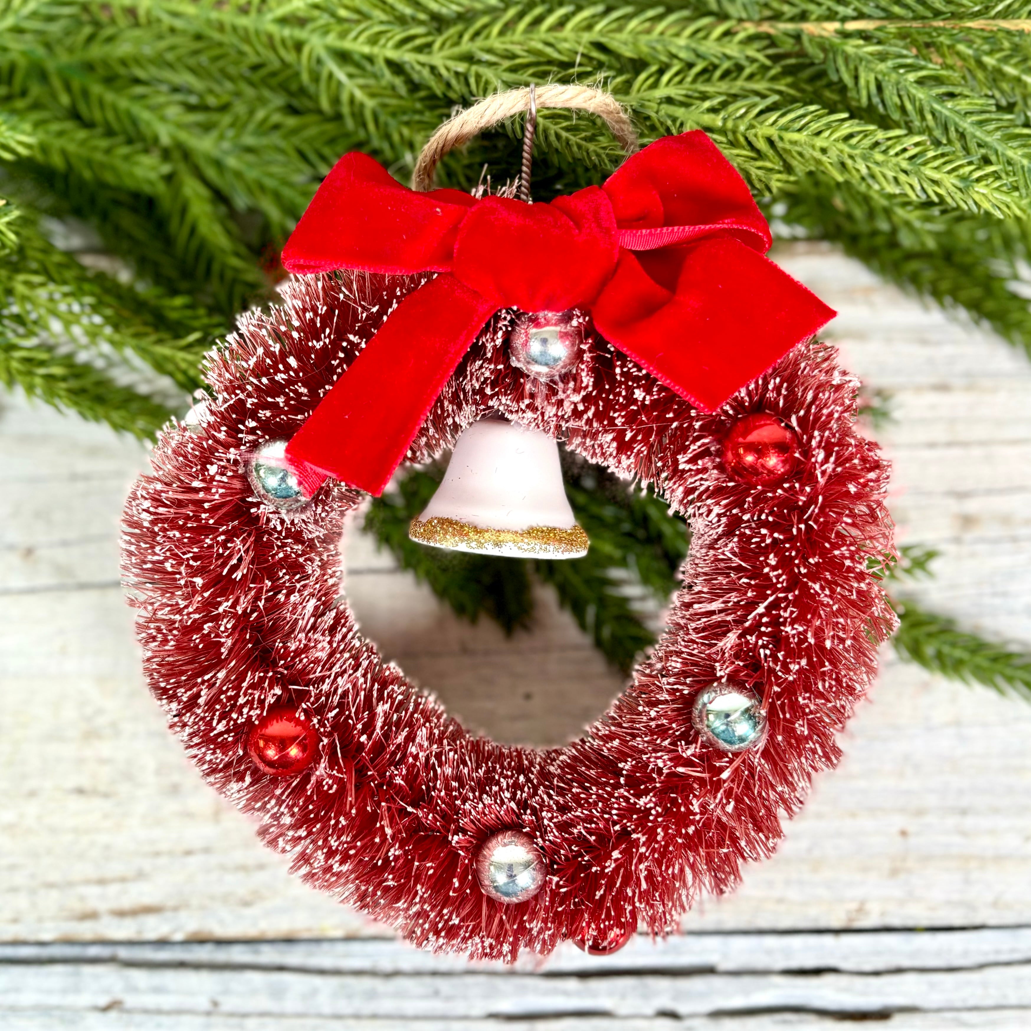 Red Sisal Wreath with Bell Bow Ornament