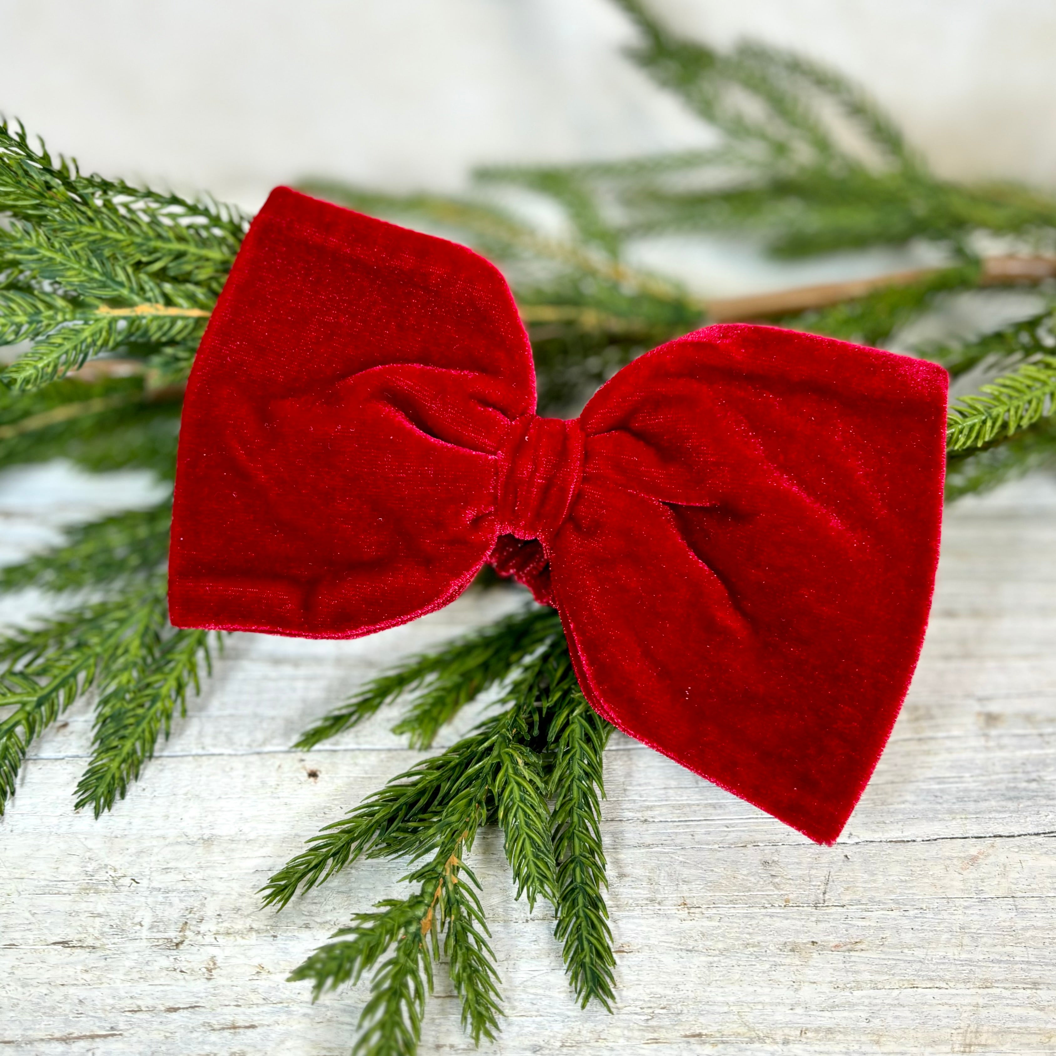 Velvet Bow with Expandable Loop Dark Red