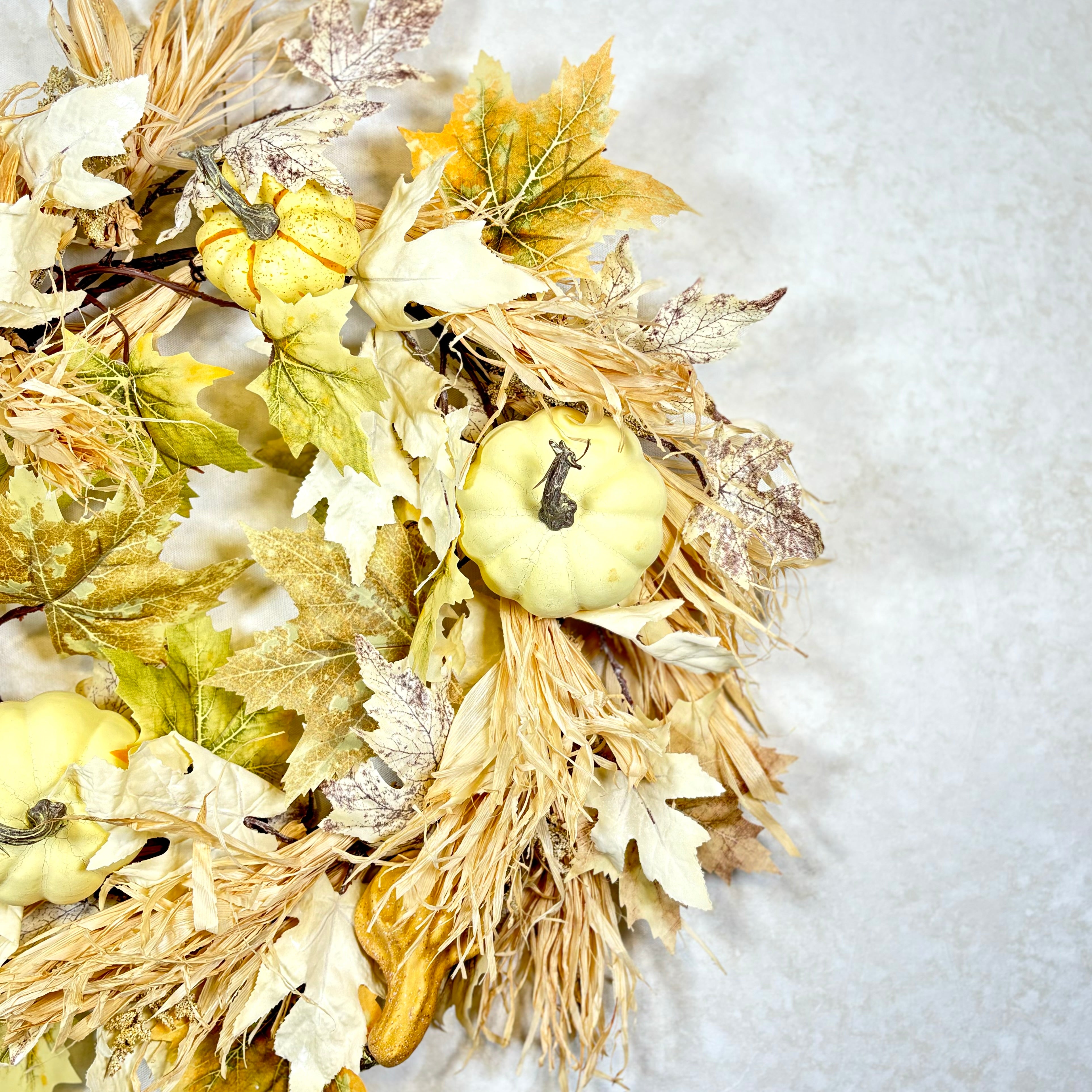 Harvest Leaf, Husk, Pumpkin, Gourd Wreath Beige Moss