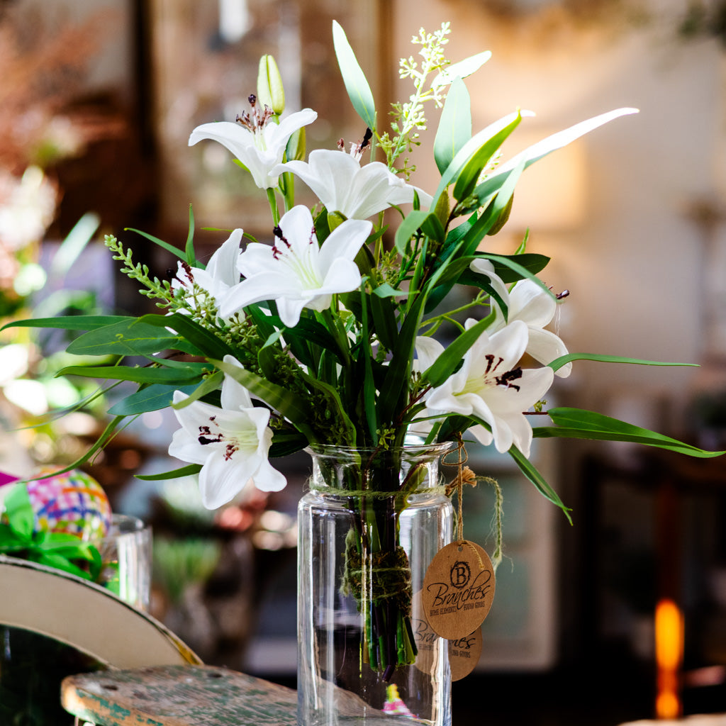Small Easter Lily Bouquet Drop In