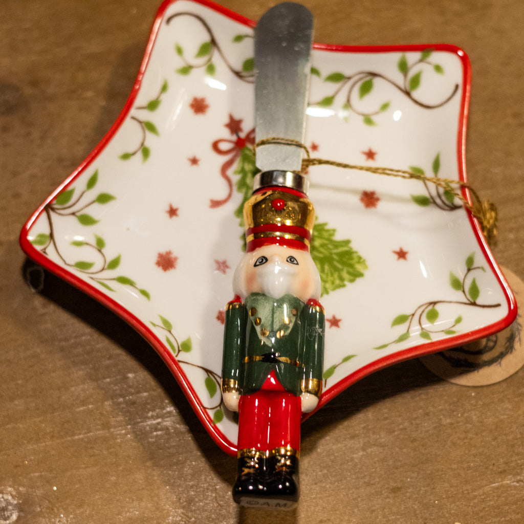 Ceramic Metal Green Jacket Nutcracker Spreader