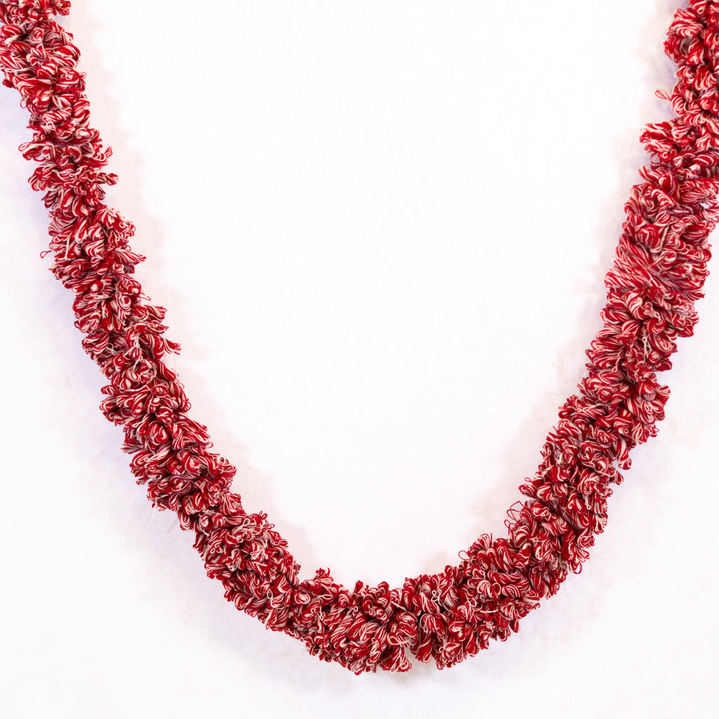 6 ft. Looped Cotton Thread Red and White Garland