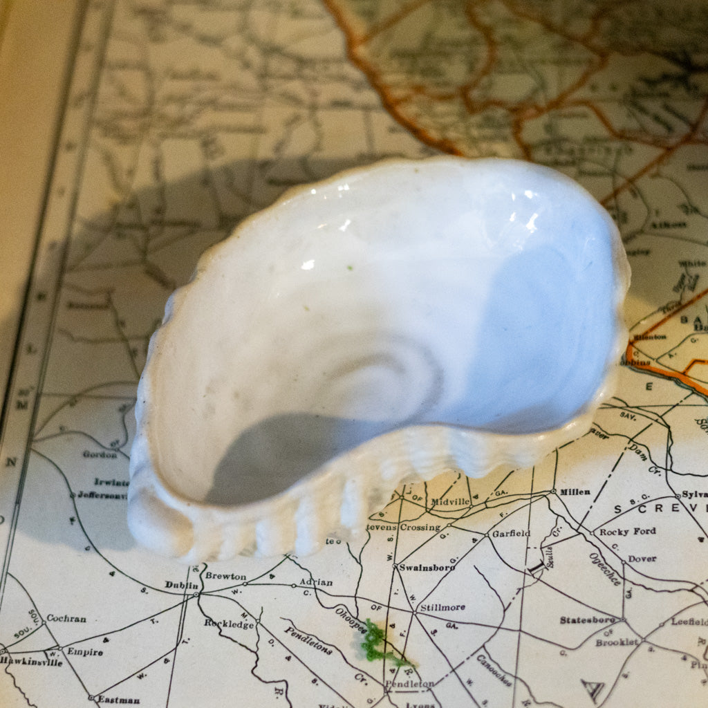 Stoneware White Shell Ostreidae Dish