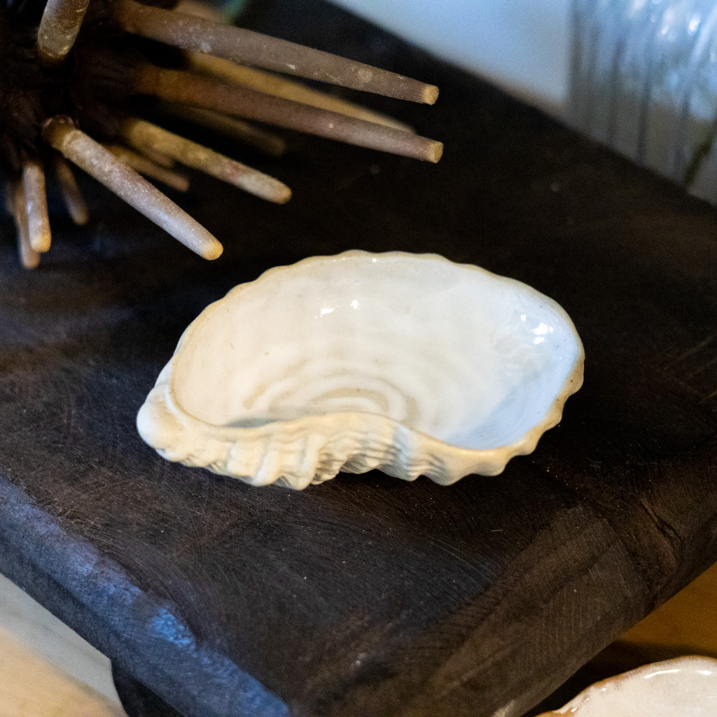 Stoneware White Shell Ostreidae Dish