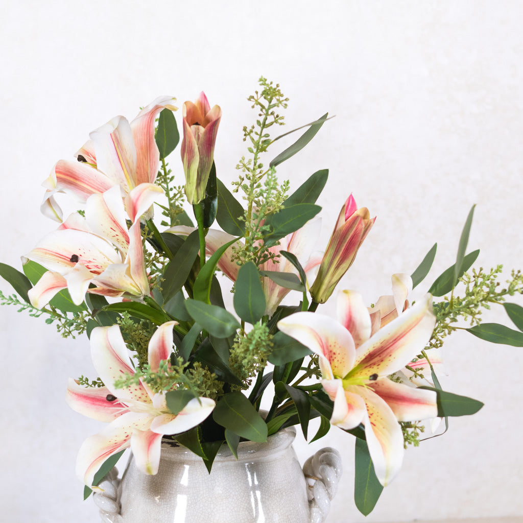 Pink Lily Bouquet Drop In