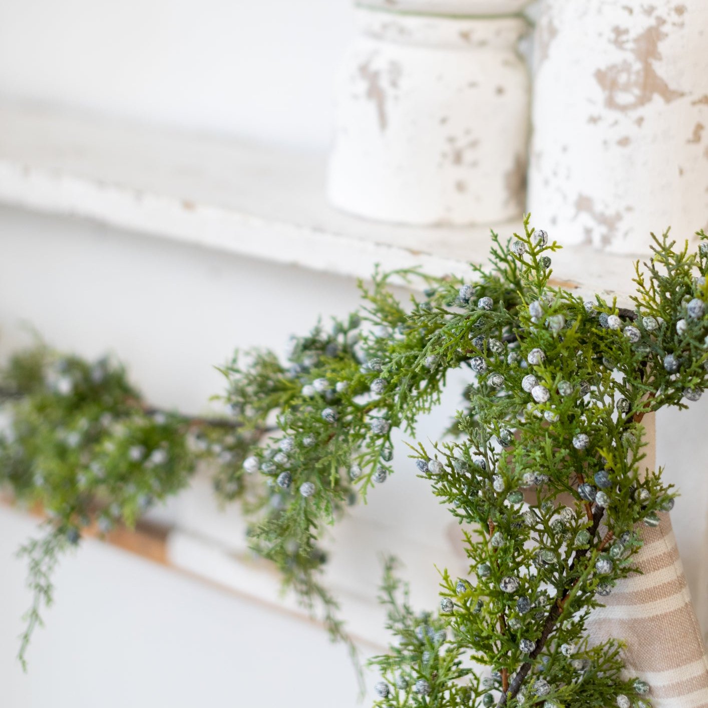 6 ft. Juniper Berry Garland