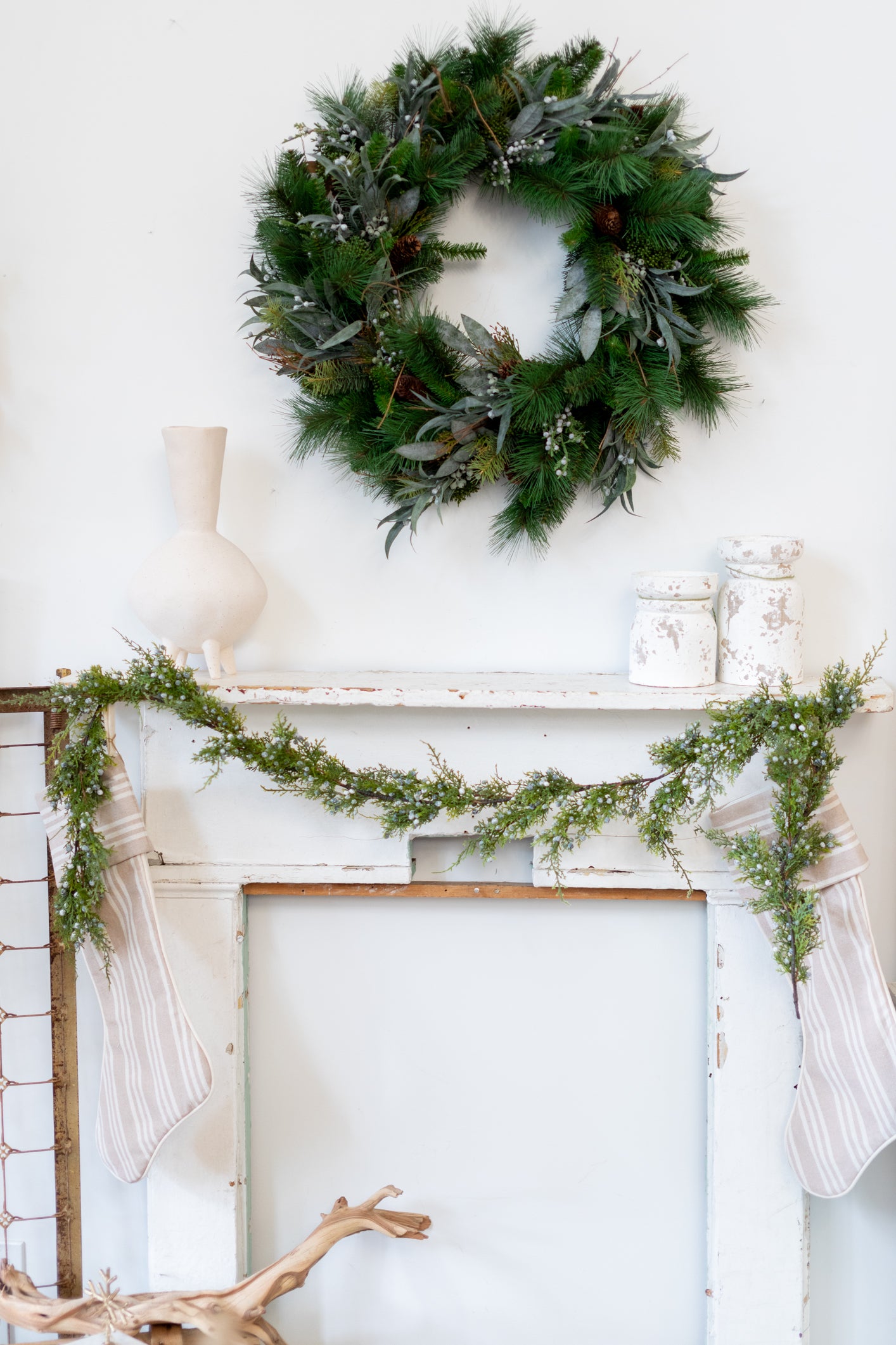 6 ft. Juniper Berry Garland