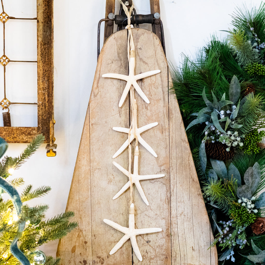 Bleached Finger Stars on Raffia Strand