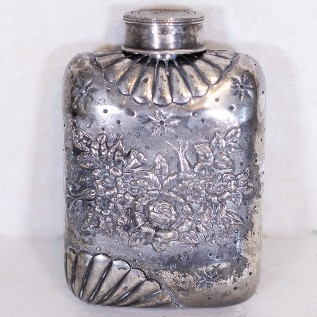 5 3/4" Victorian Flask w/Integrated Shot Cup
