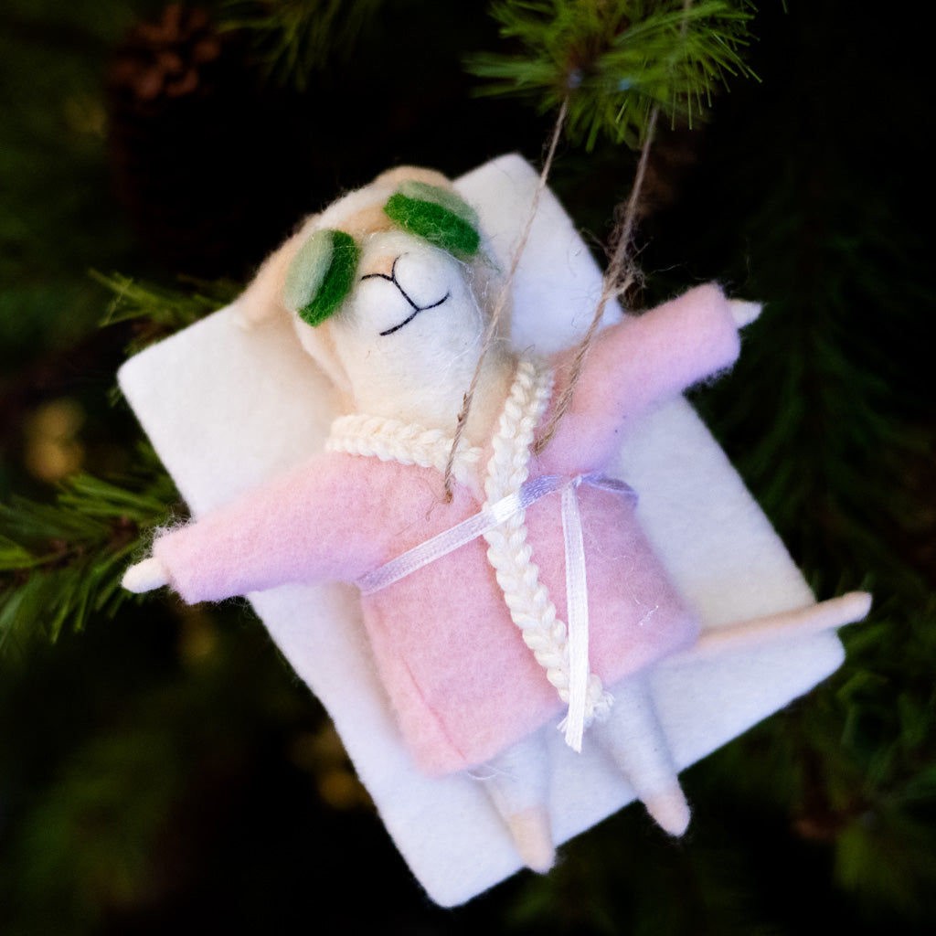 Spa Day Mat Mouse Ornament