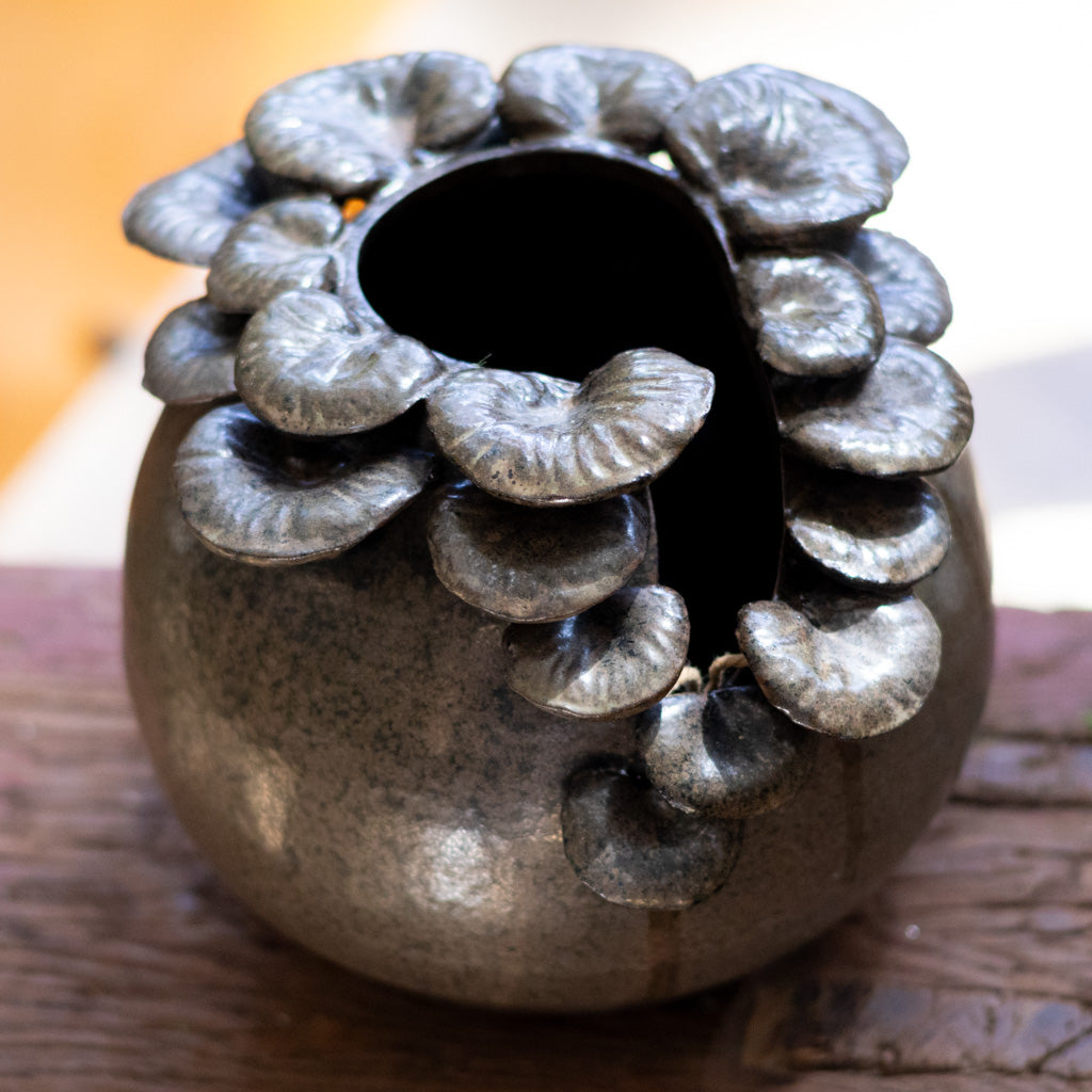 Terracotta Mushroom Pot Brown