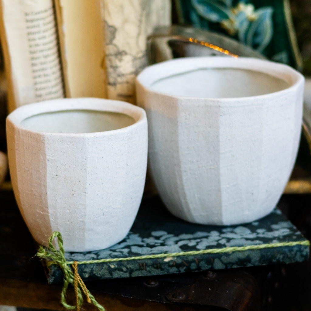 Bono White Terracotta Glazed Pot Small