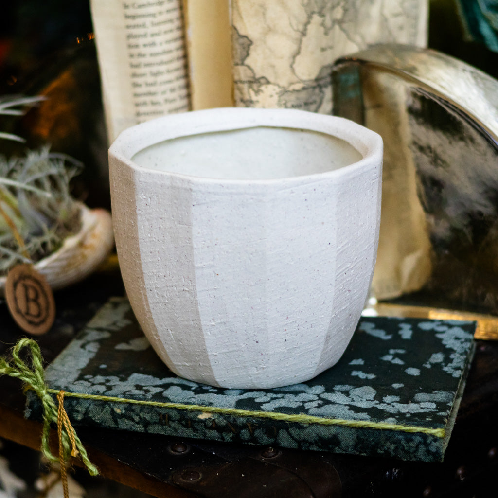 Bono White Terracotta Glazed Pot Medium