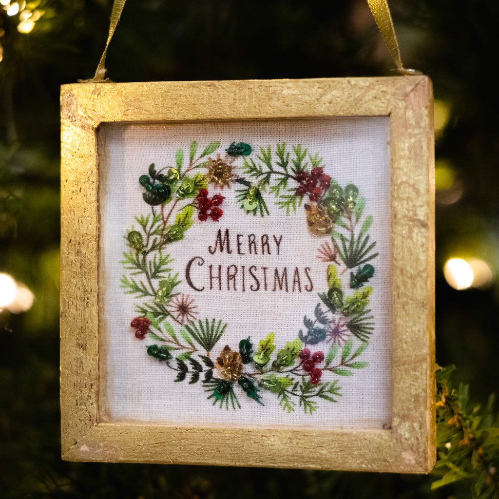 Embellished Wreath in Wood Box Ornament