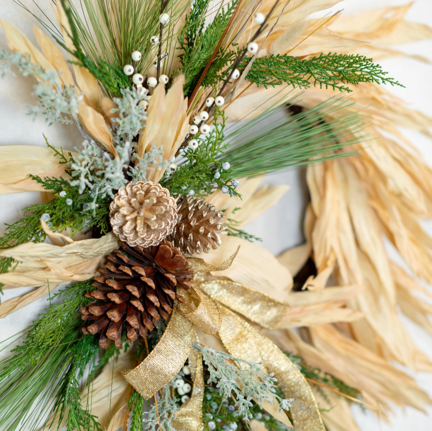 Seagrass Greetings Wreath