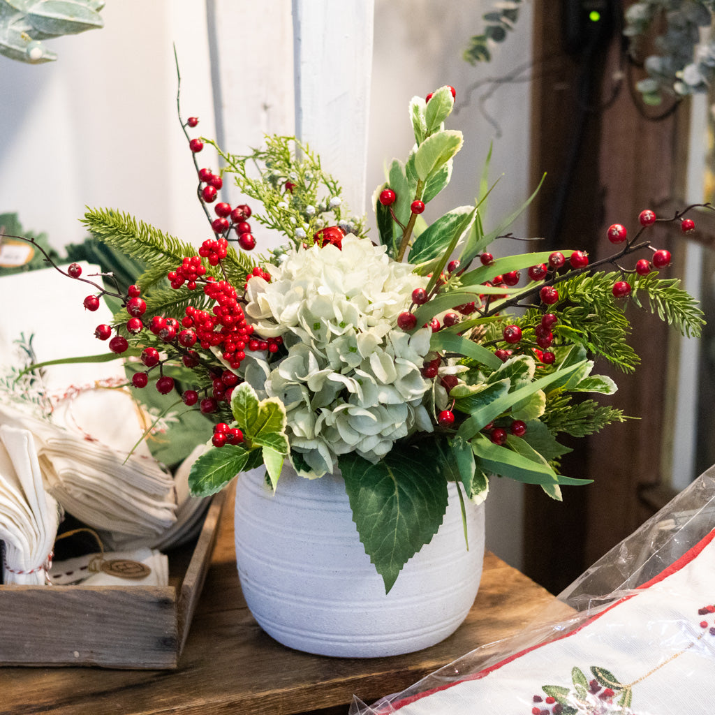 St. Nick Grand Bouquet