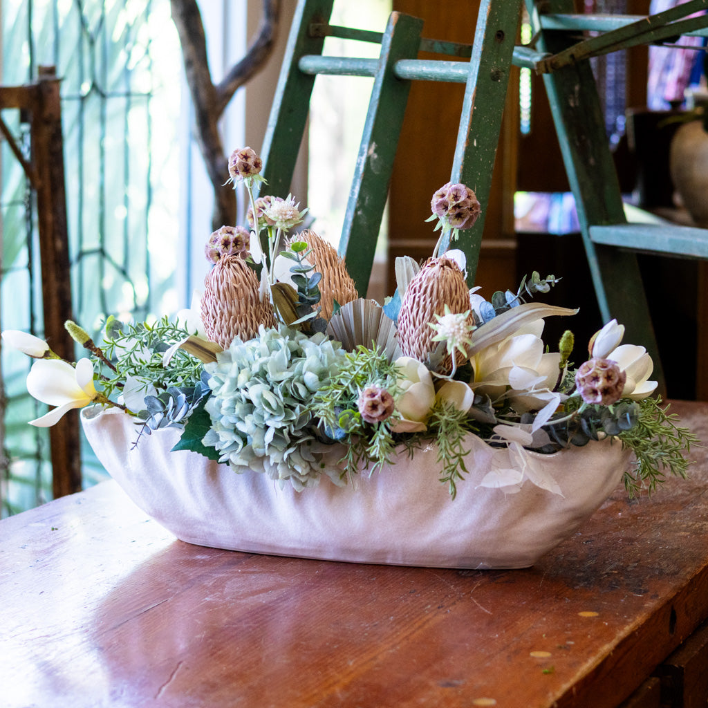 The Egret Elongated Centerpiece Drop In