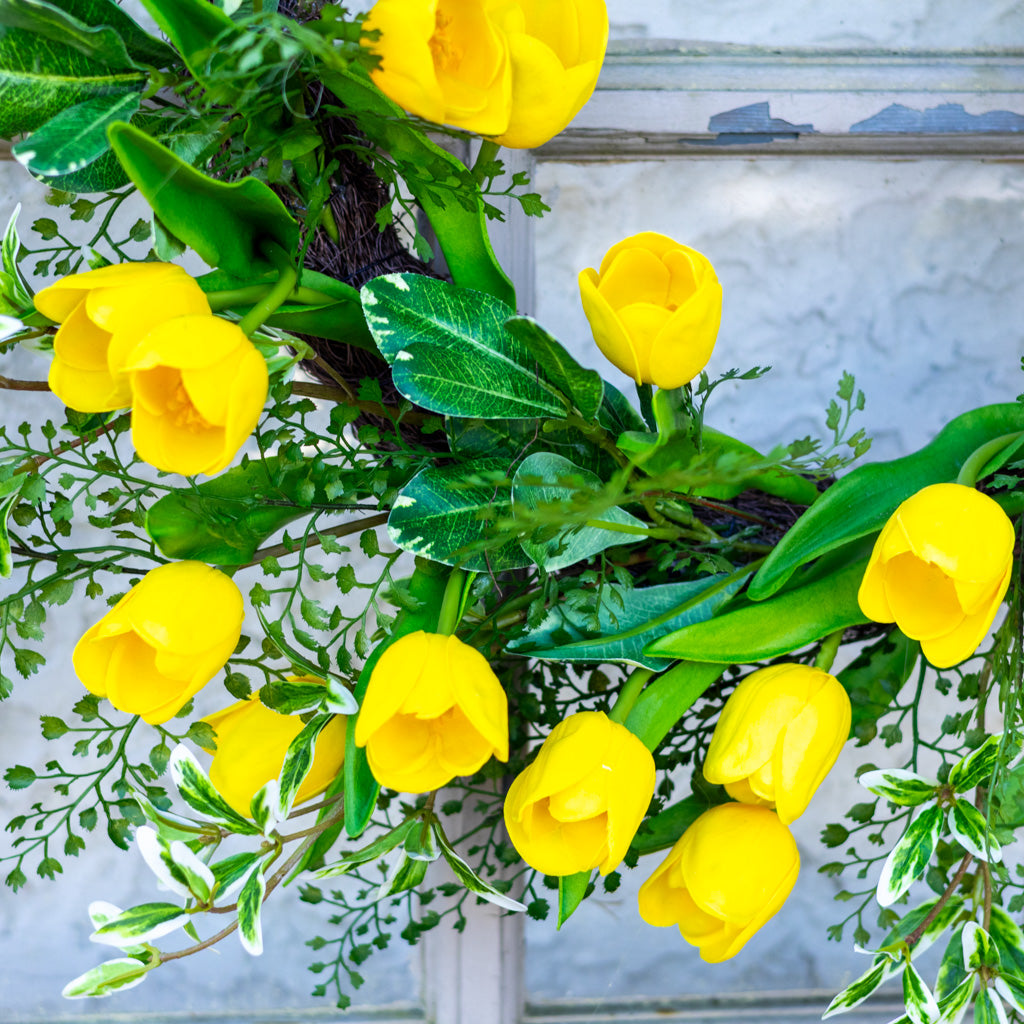 Canary Wreath