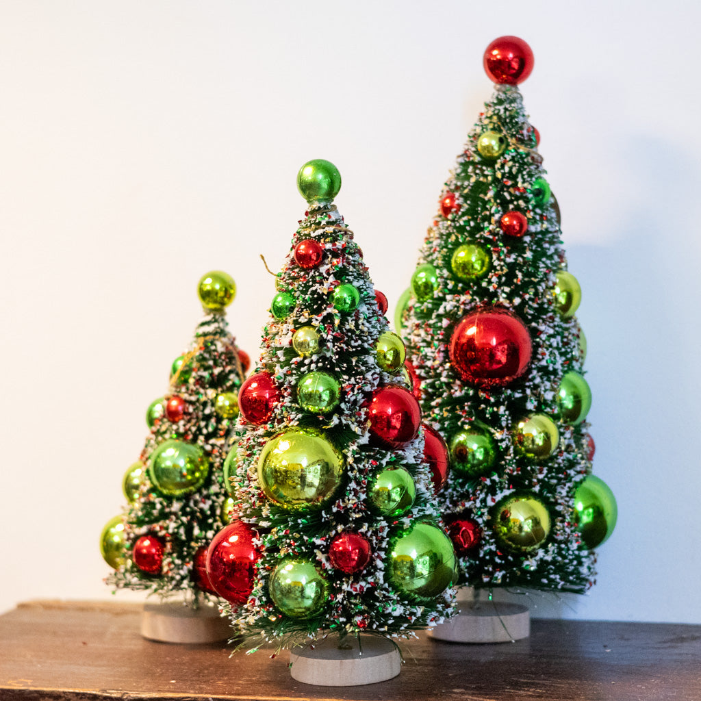 Medium Retro Red Green Sisal Tree Ornament