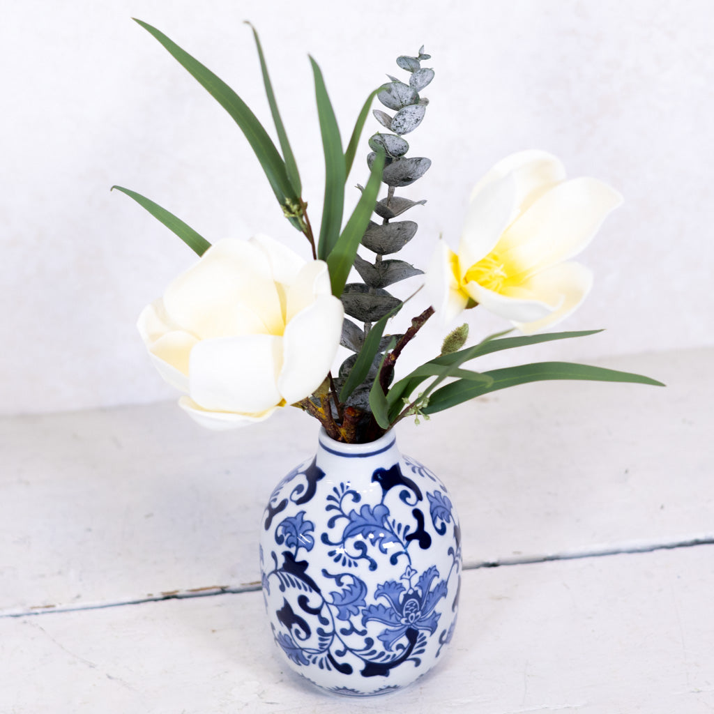 Saucer Magnolia Mini Bouquet