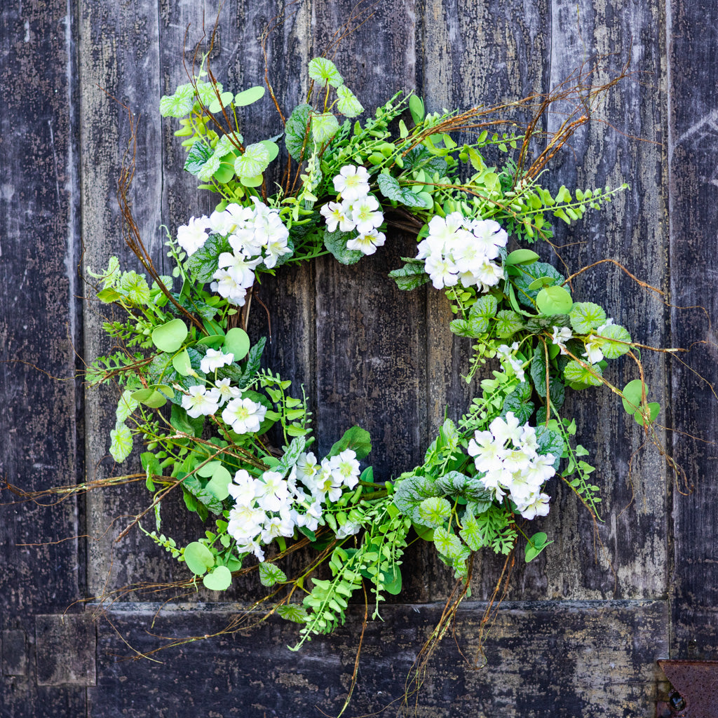 Cream Geranium Mixed Foliage Wreath