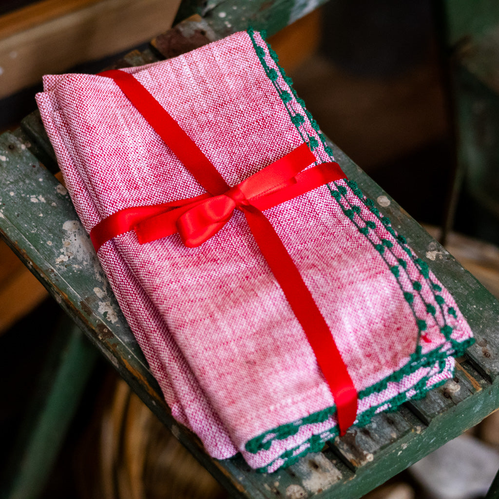 Set of Four Knotted Edge Candy Cane Red with Green Trim Cotton Napkins