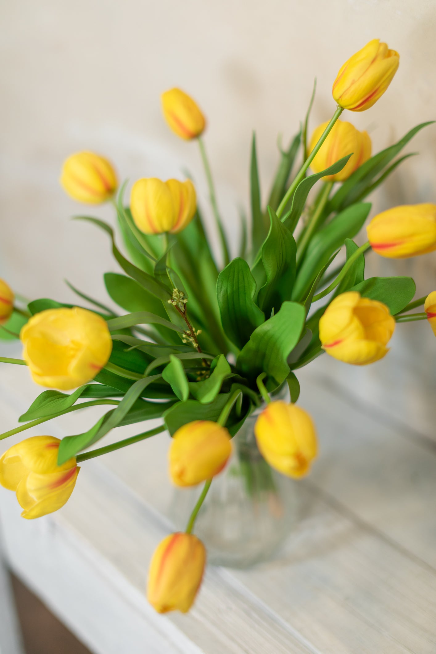 Garden Cut Tulip Large Bouquet Yellow Drop In