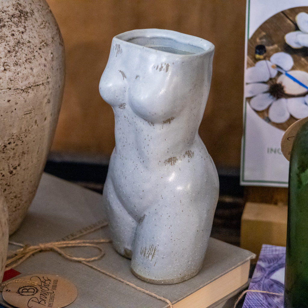 Anora Vase