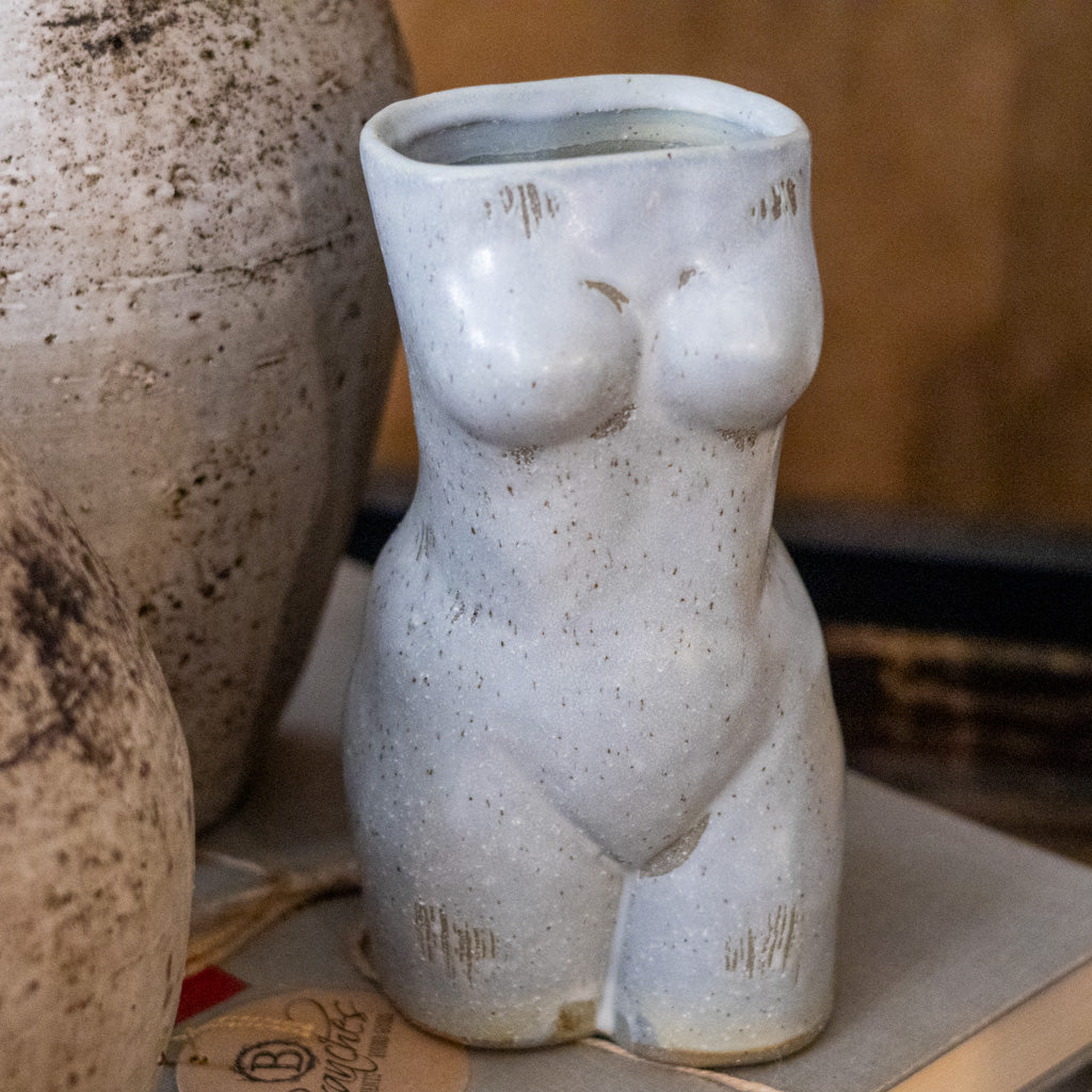 Anora Vase