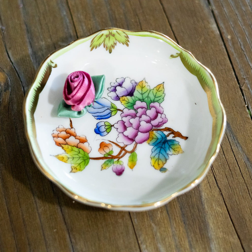 Petite Vintage Porcelain Herend Queen Victoria Pattern Bowli