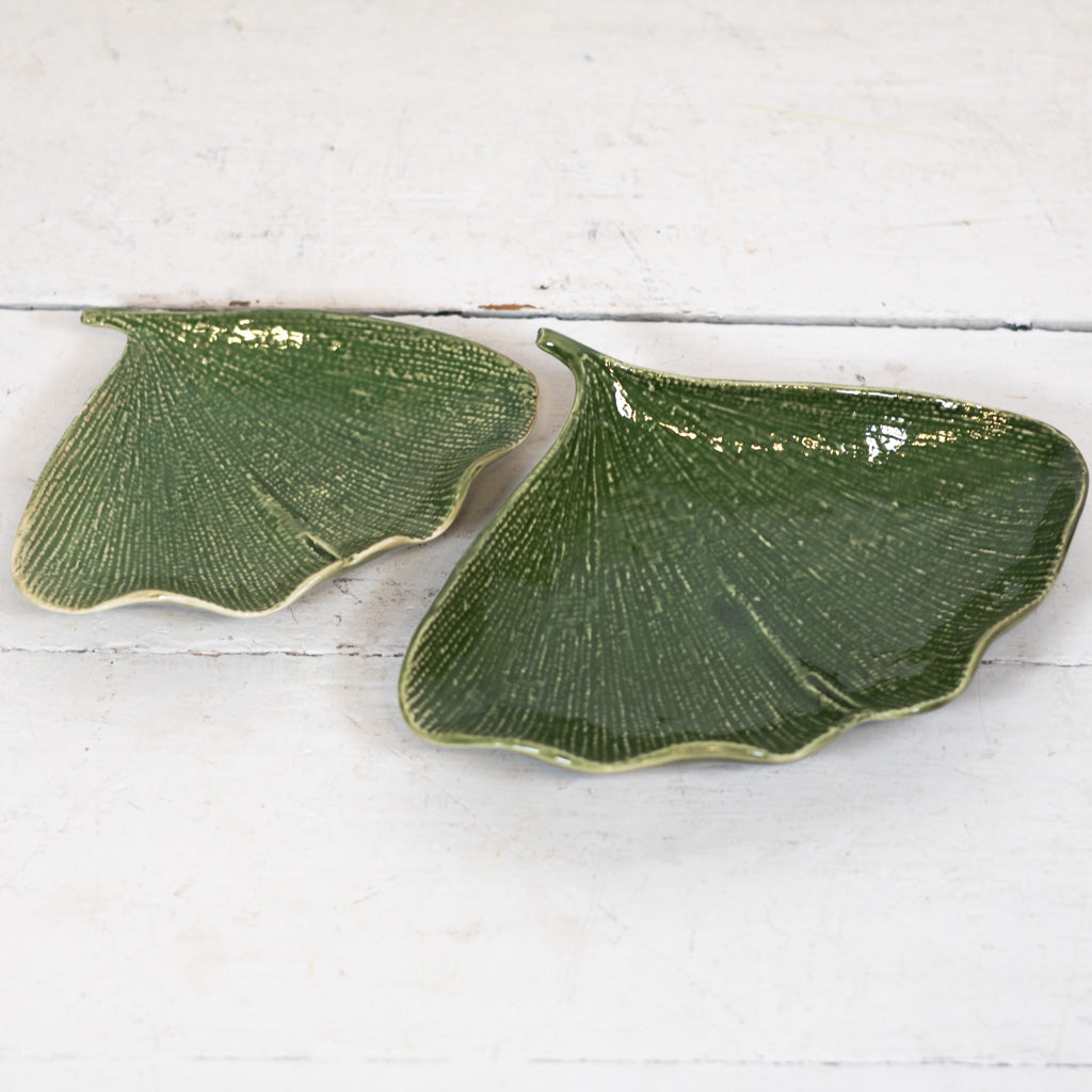 Debossed Stoneware Gingko Leaf Plate Green Large