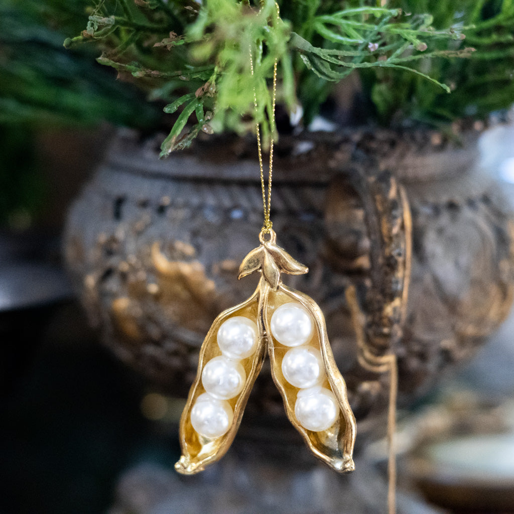 Metal Pea Pod Ornament