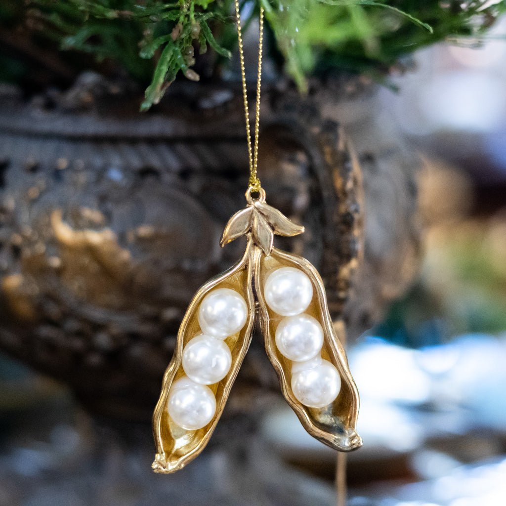 Metal Pea Pod Ornament
