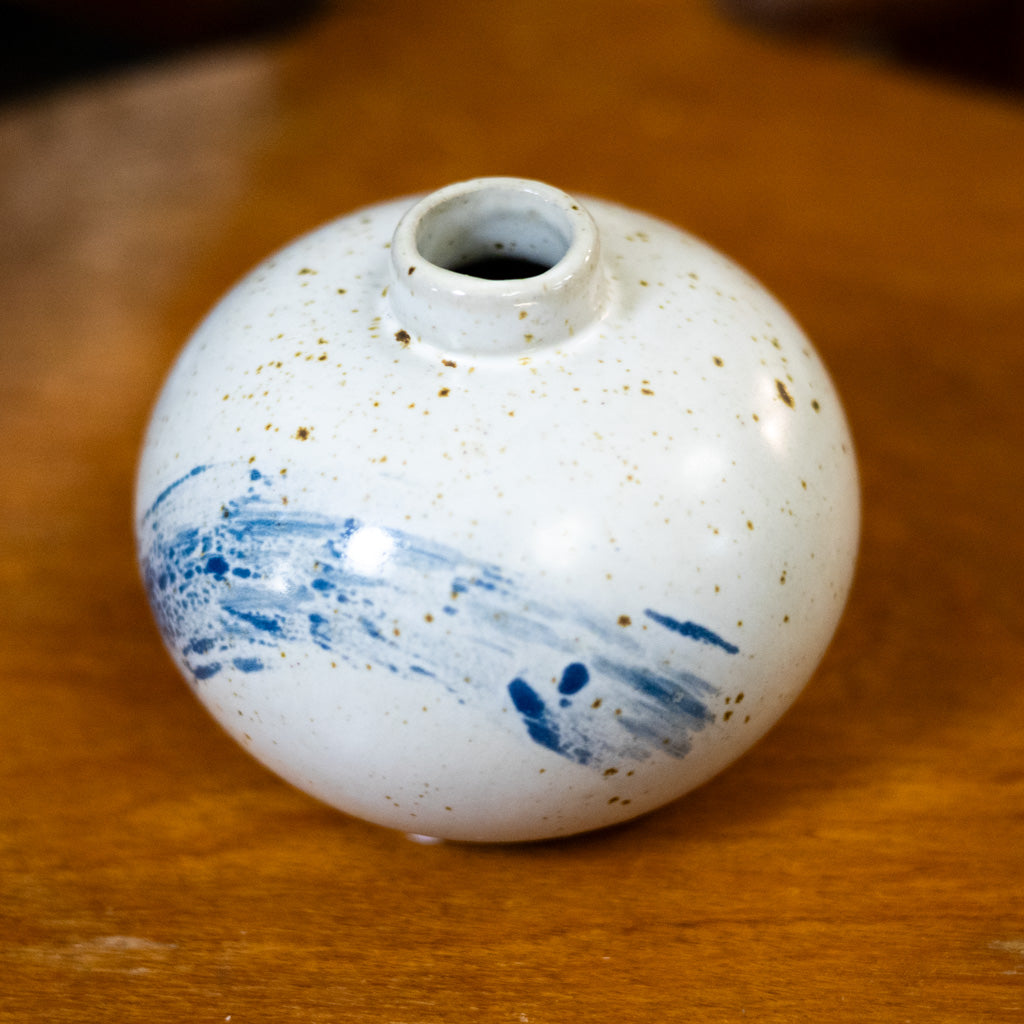 Stoneware Cream Blue Vase Short