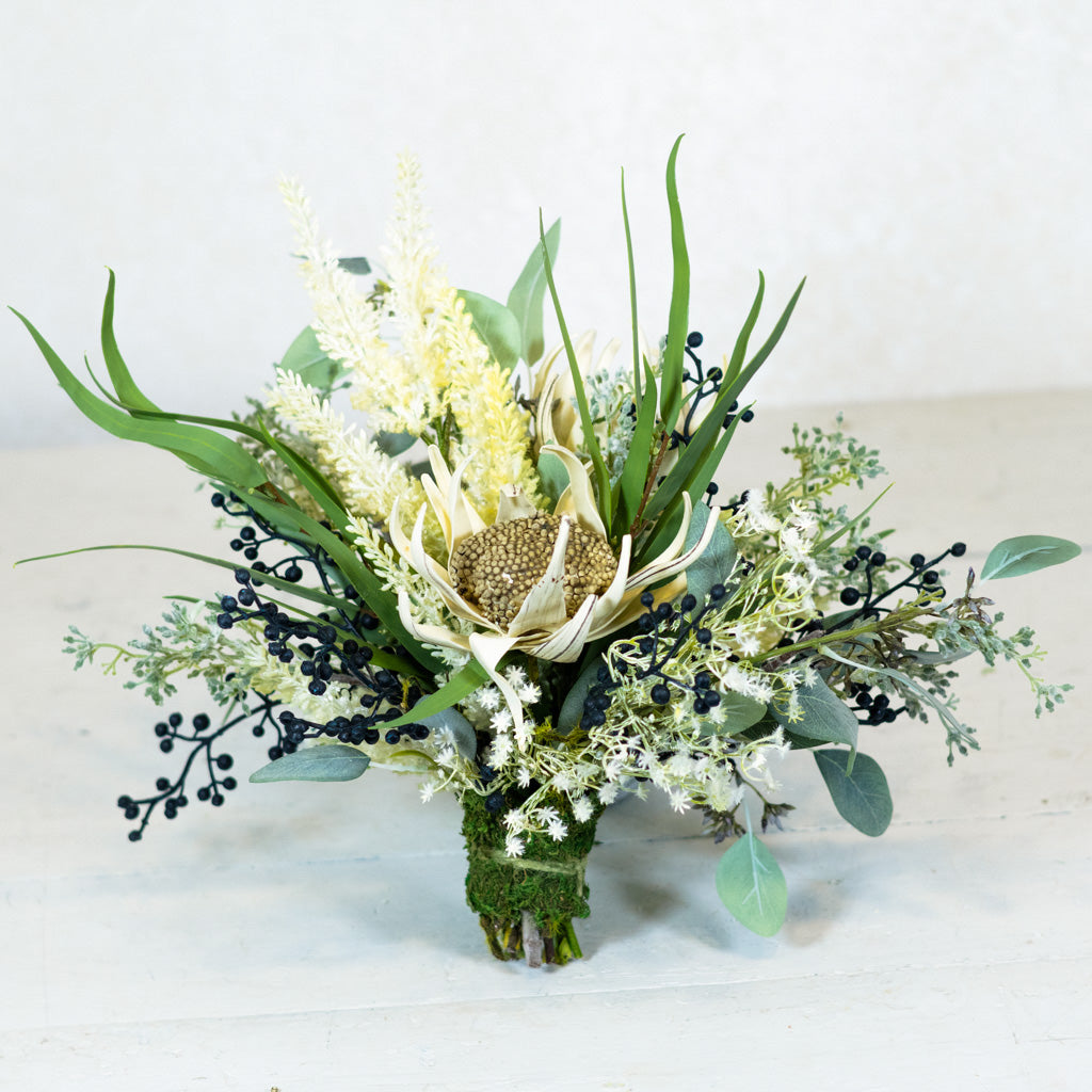 Sea Island Pearl Petite Bouquet