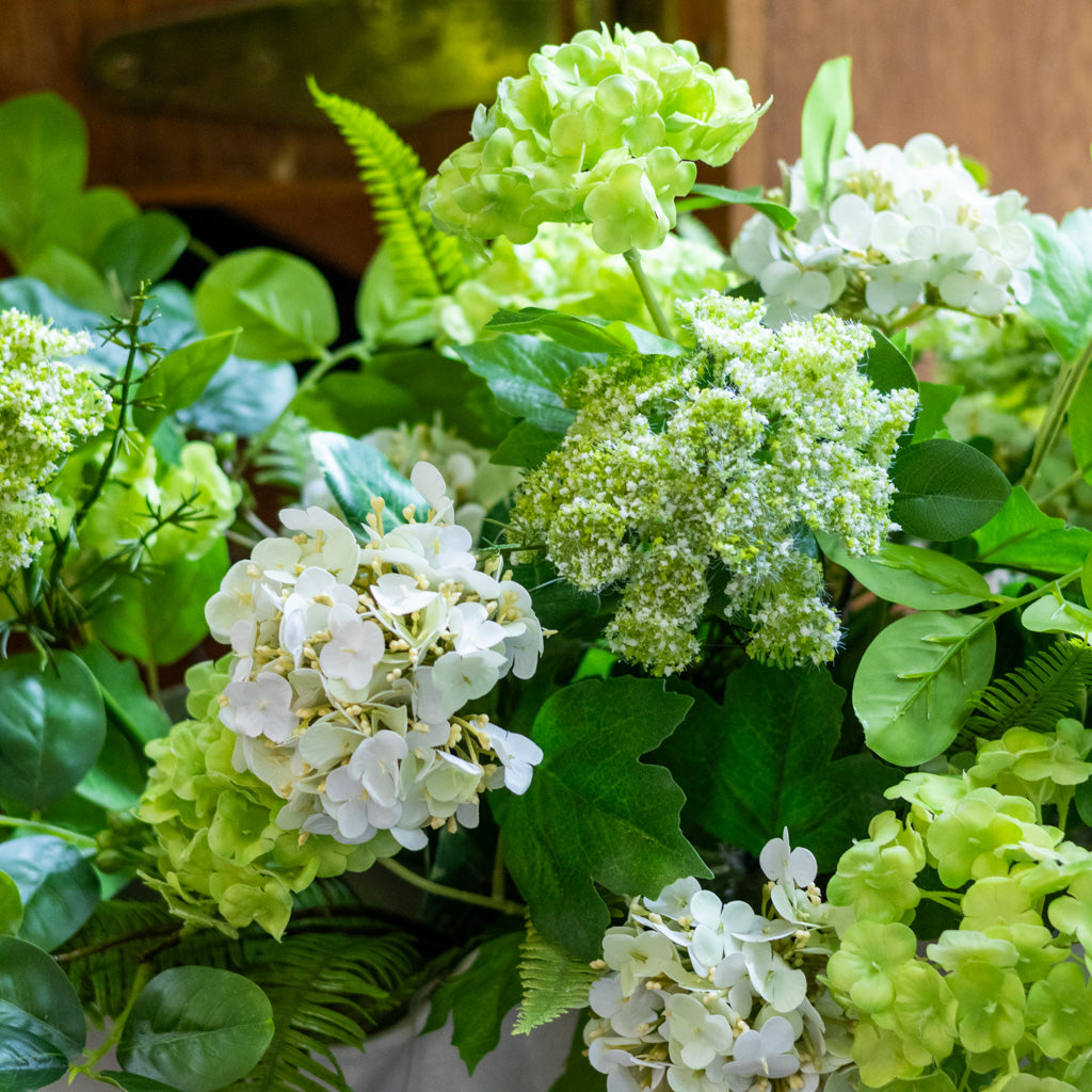 Viburnum Centerpiece Drop In
