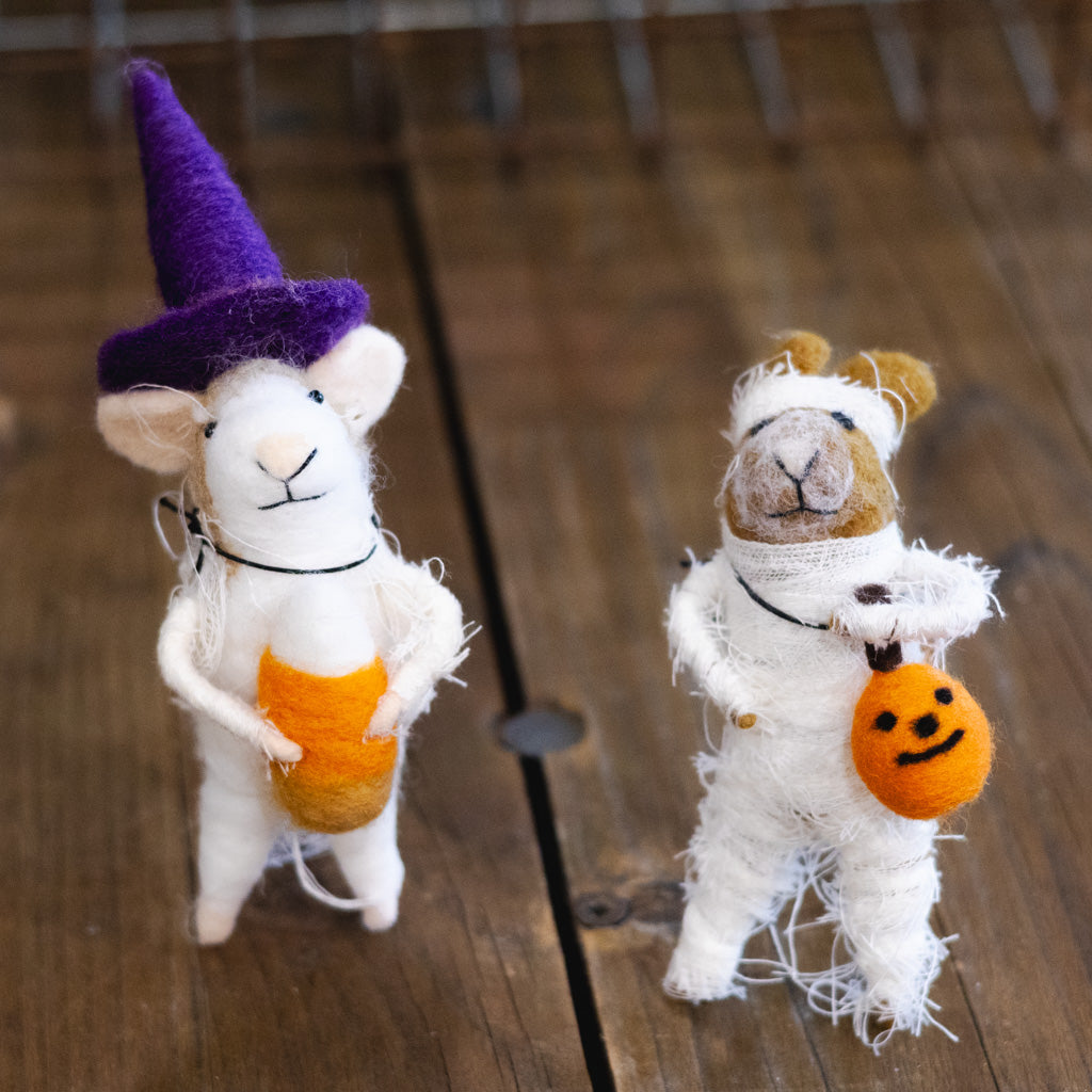 Wool Felt Halloween Mouse with Candy Corn