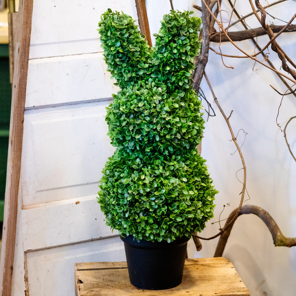 UV Boxwood Bunny Topiary