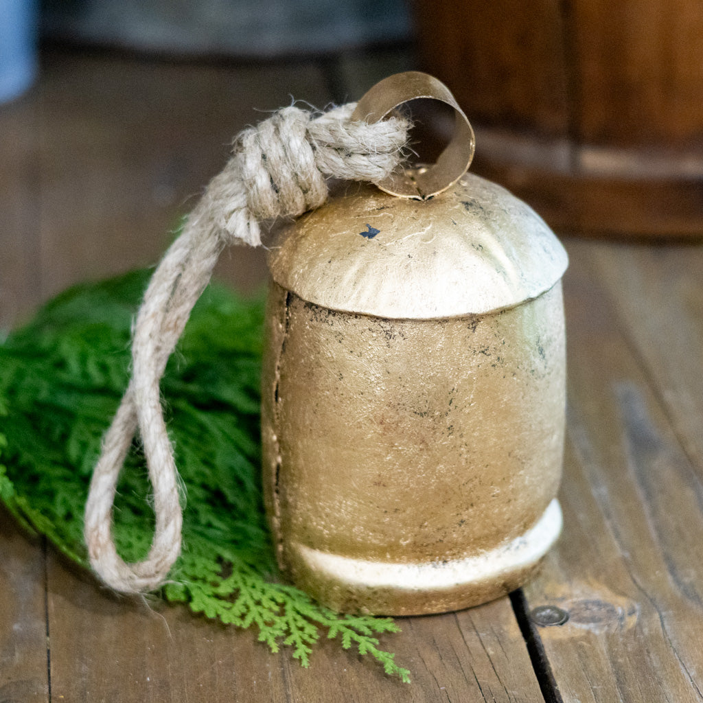 Antiqued Gold Iron with Jute Bell Short