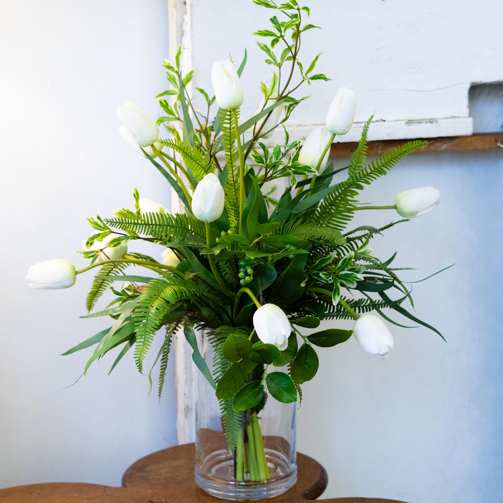White Tulip Bouquet Grand