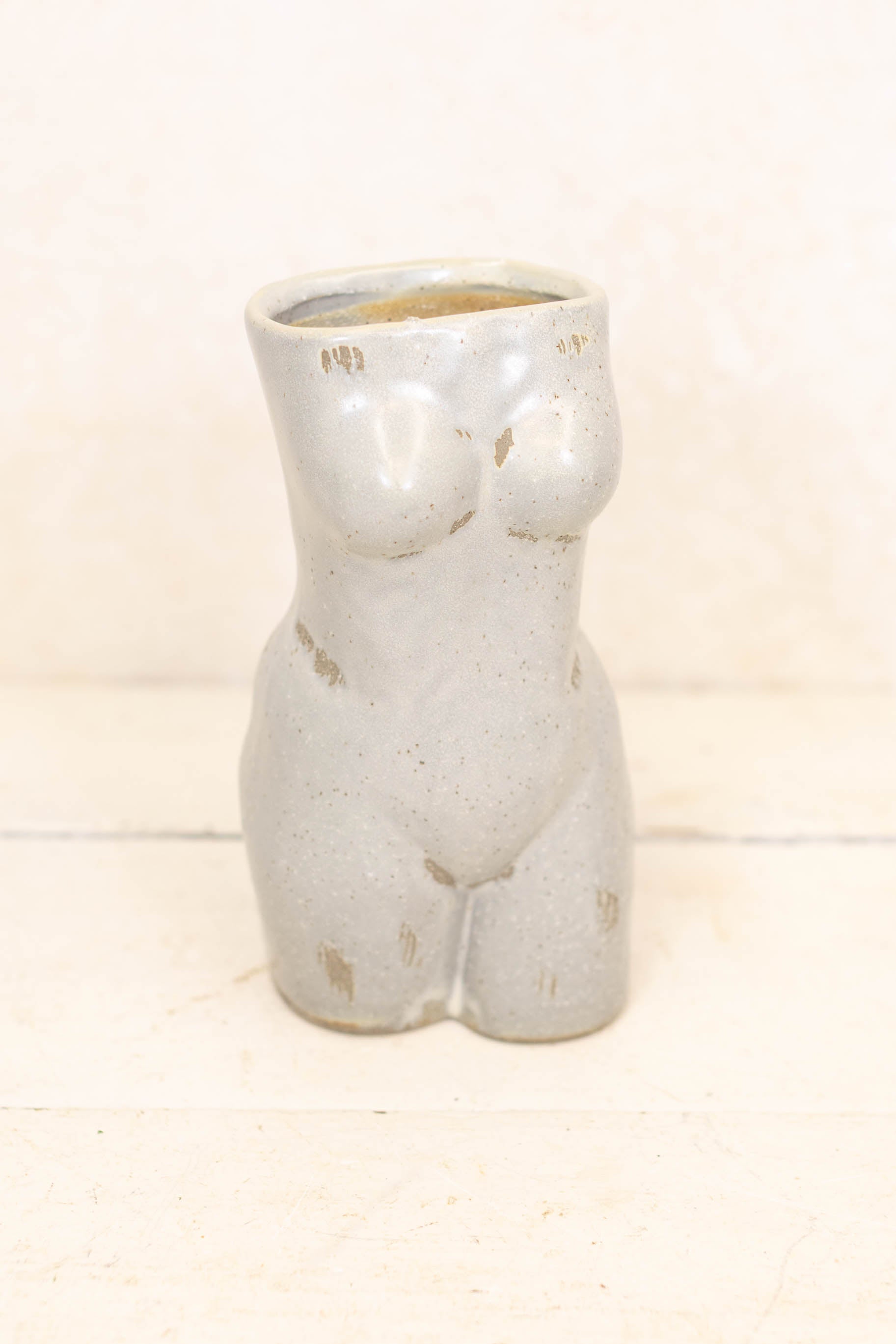 Anora Vase