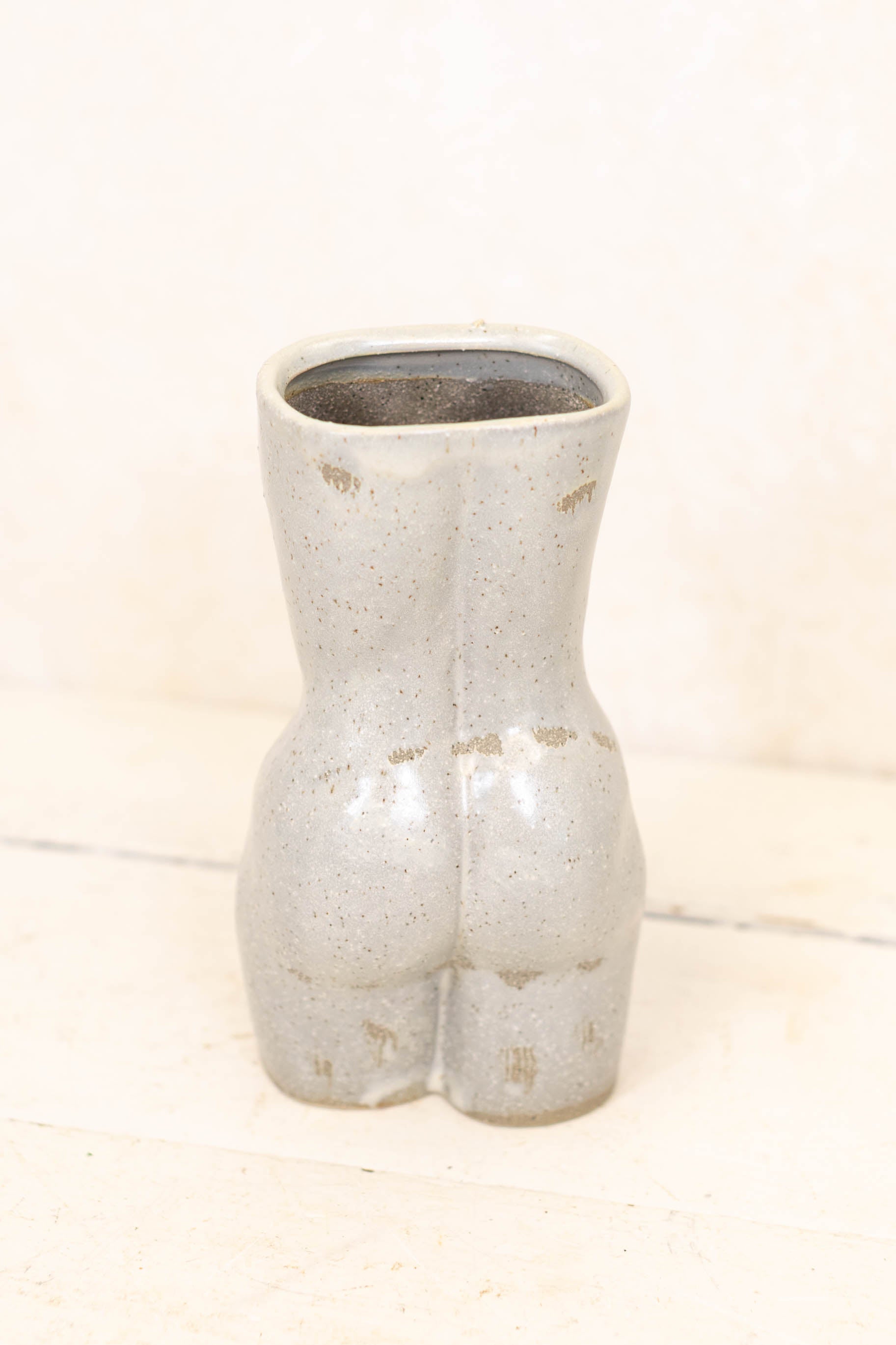 Anora Vase