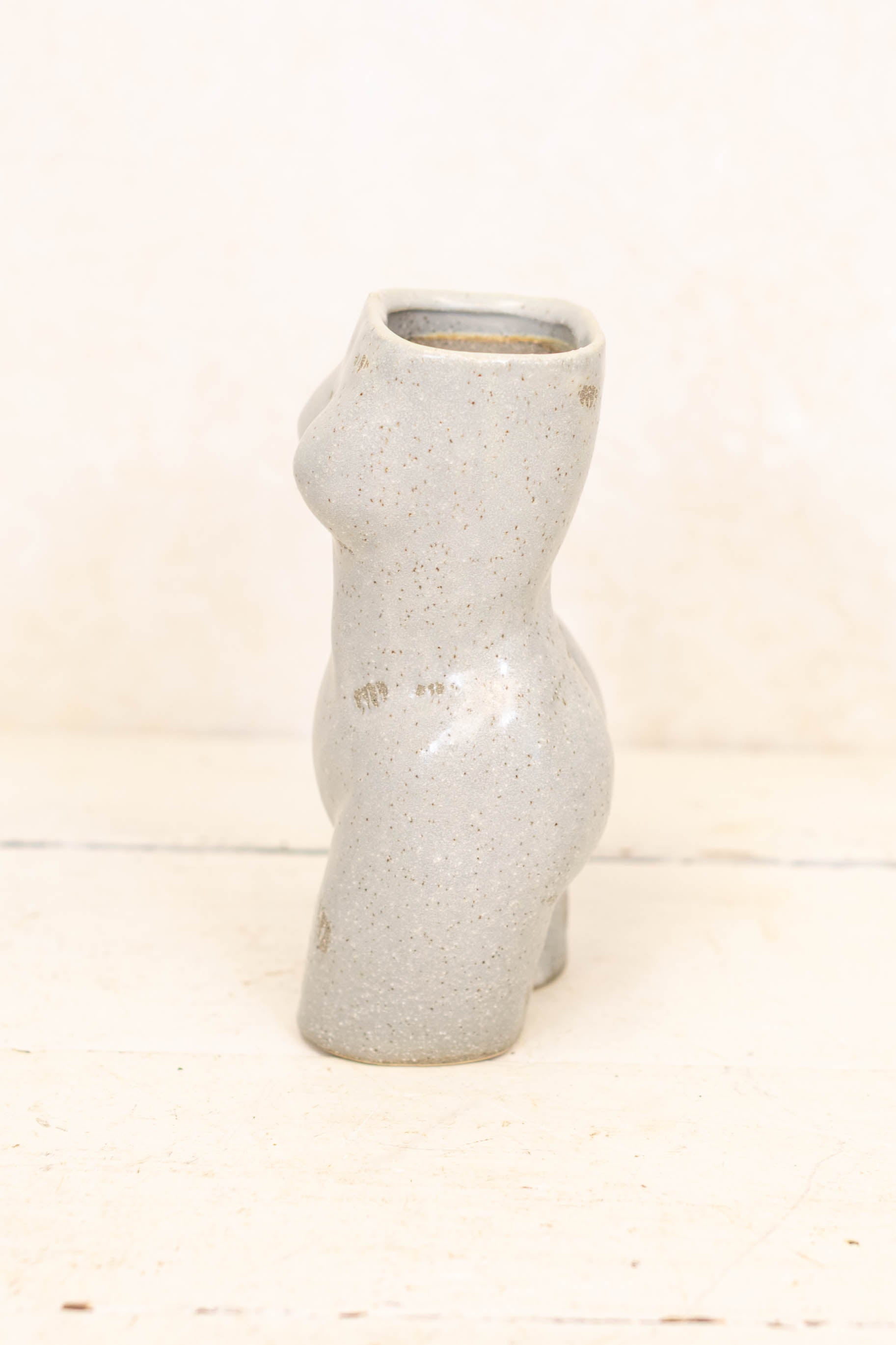 Anora Vase