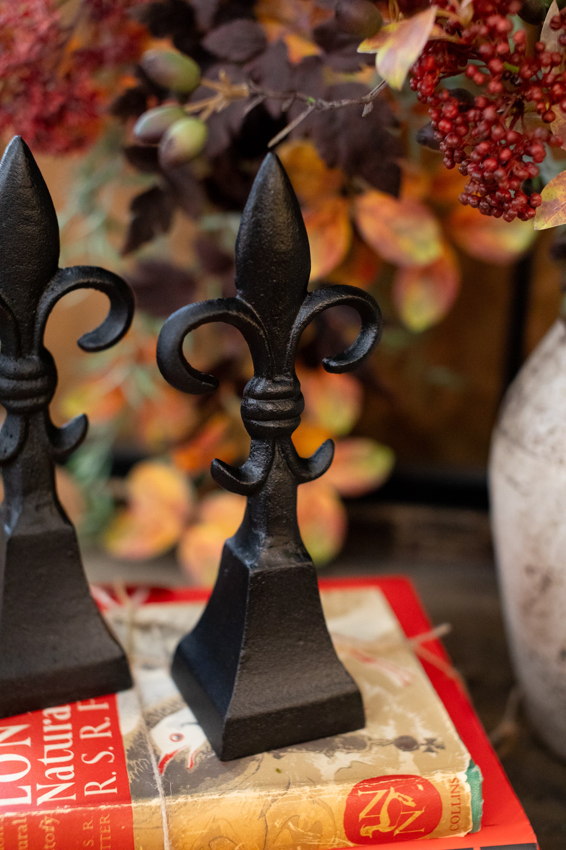Fleur-de-lis Finial Set