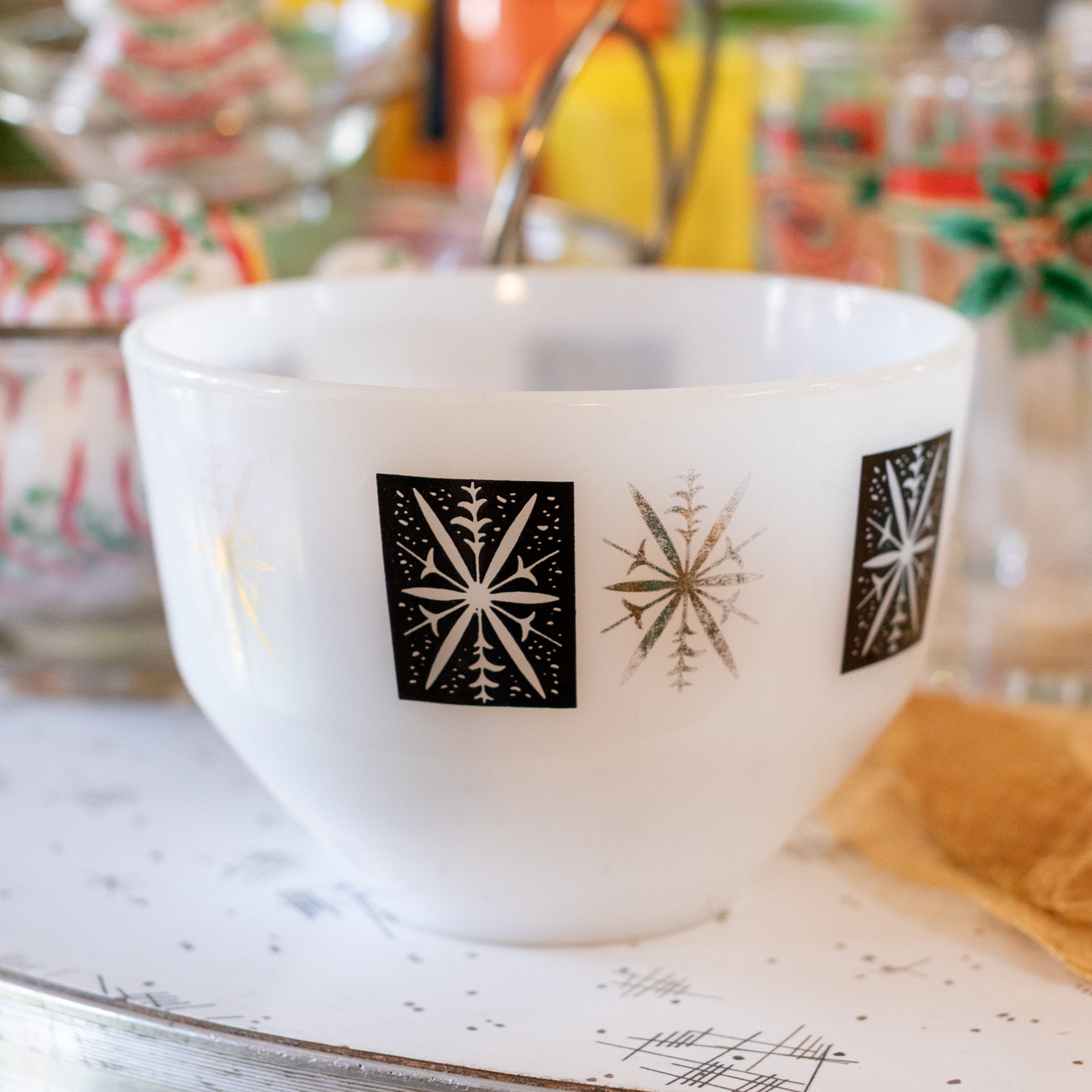 Mid-Century BIK-Silvere White Bowl Atomic Snowflake