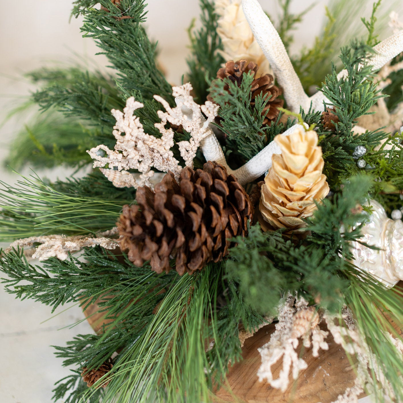 Seasons Starfish Round Centerpiece Drop-In