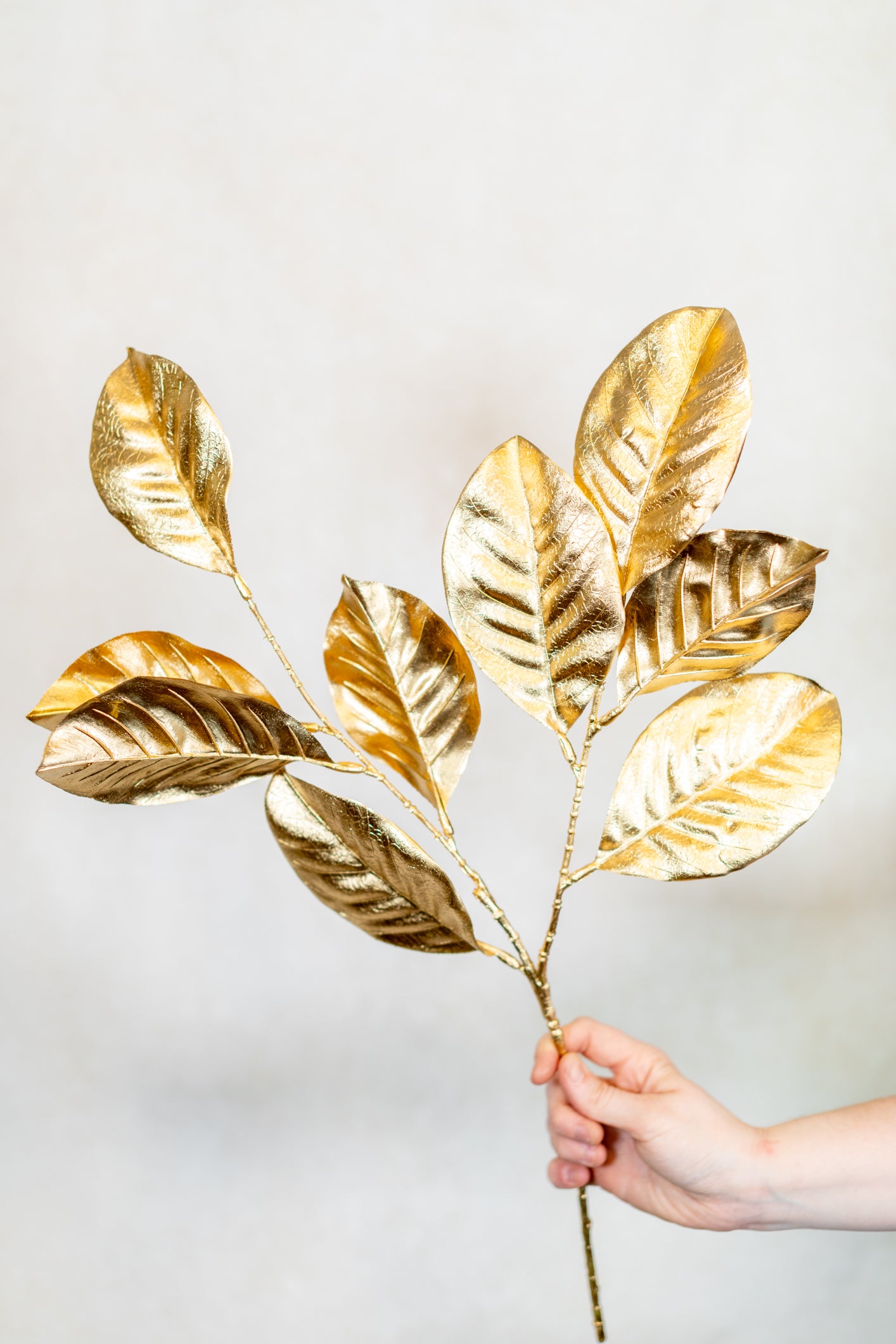 Magnolia Leaf Spray Gold