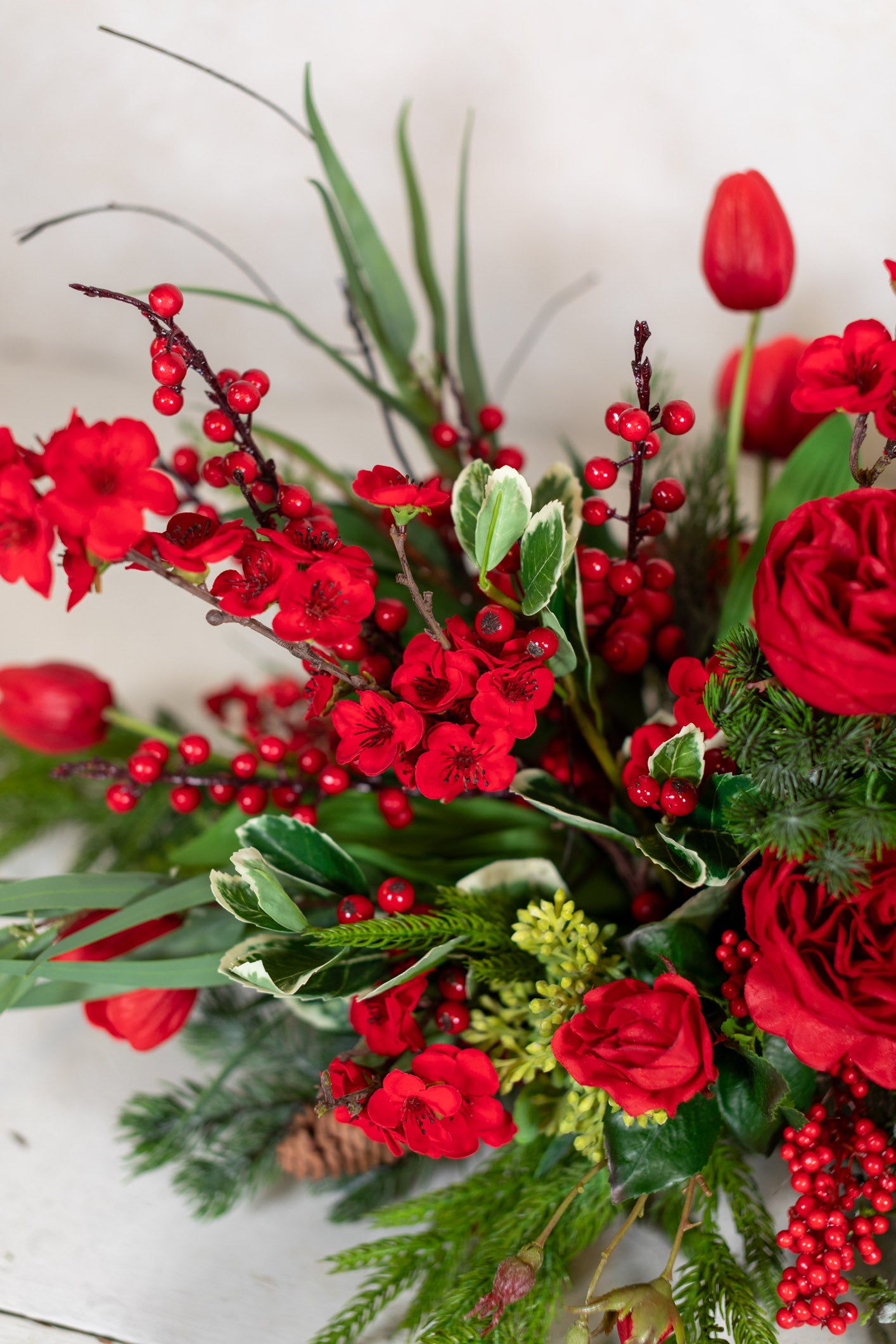 Holiday Hostess with the Mostess Centerpiece